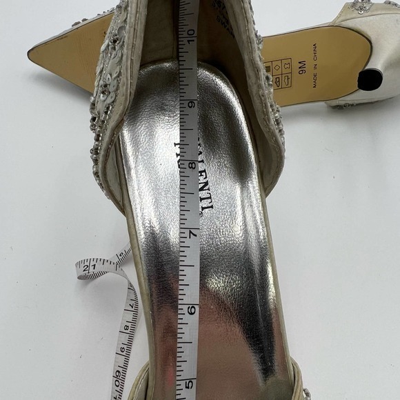 VALENTI FRANCO Heels 9‎ Silver Wedding Shoes Prom Fancy Sequins Beaded Formal - Picture 11 of 11